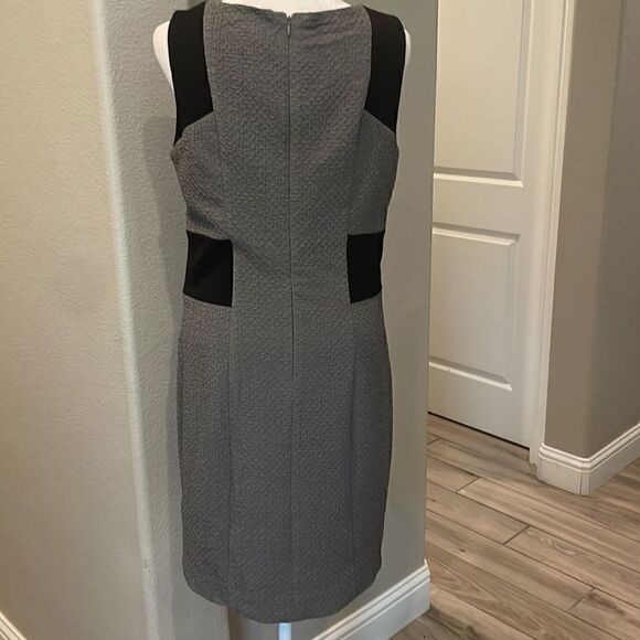 DKNY MIDI Basic Sleeveless Dress - Picture 3 of 5